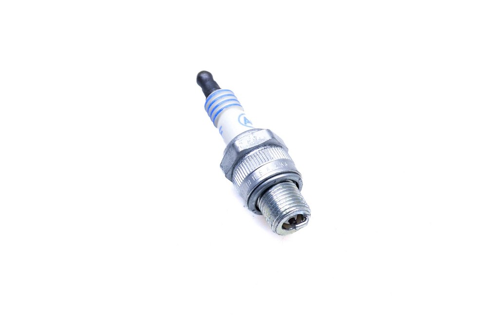 AC M40FF Spark Plug NOS