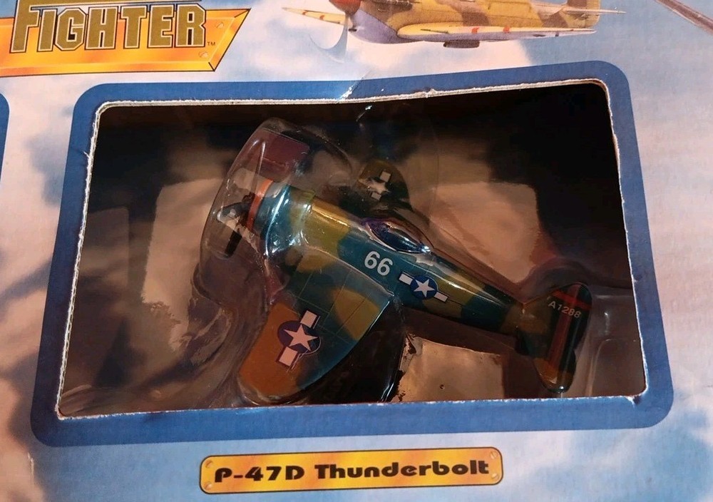 1998 Classic Air Fighters, Motorized Pull N Go, With Display Stands