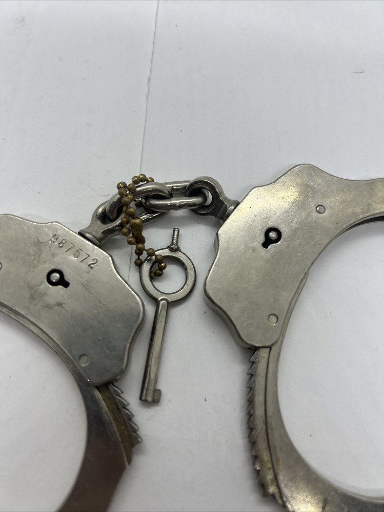 Handcuffes with Key Peerless Handcuff Co Lukin
