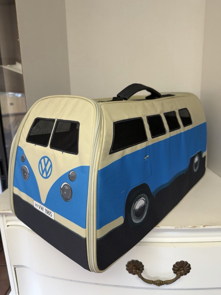 VW Blue And White Pet Carrier