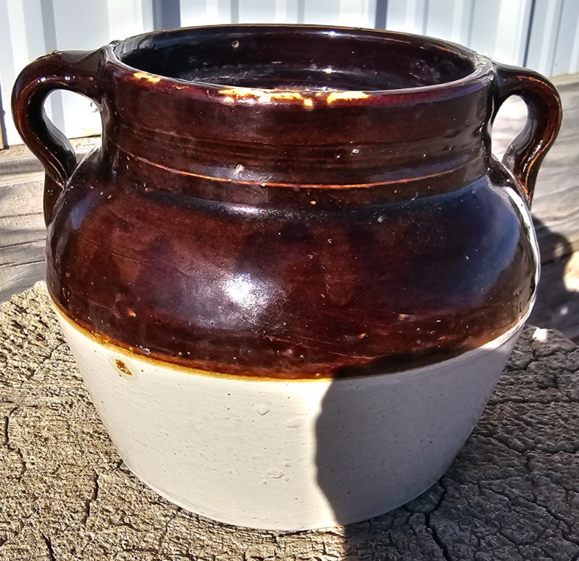 Antique bean pot old collectable