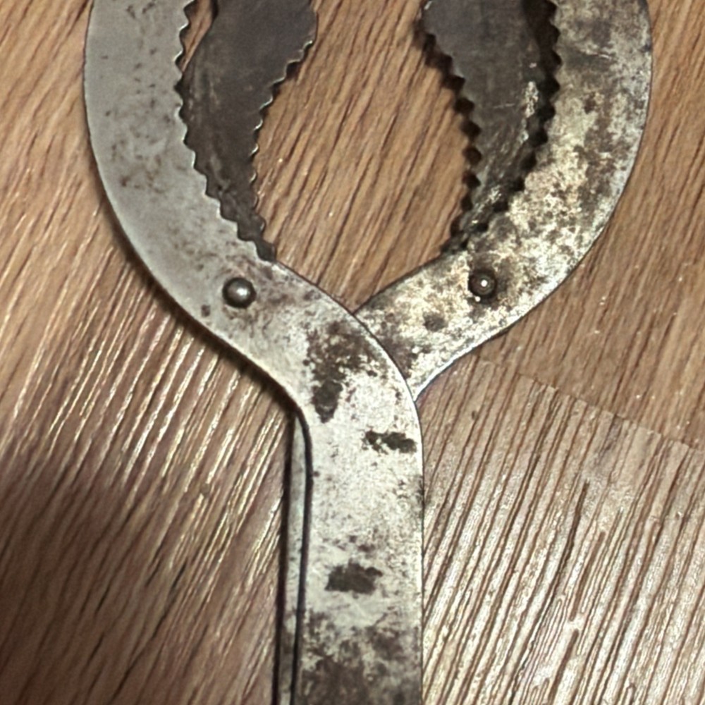 Vintage Kitchen Tool Unique Hand Held Manual Multiple Size Jar & Can Opener