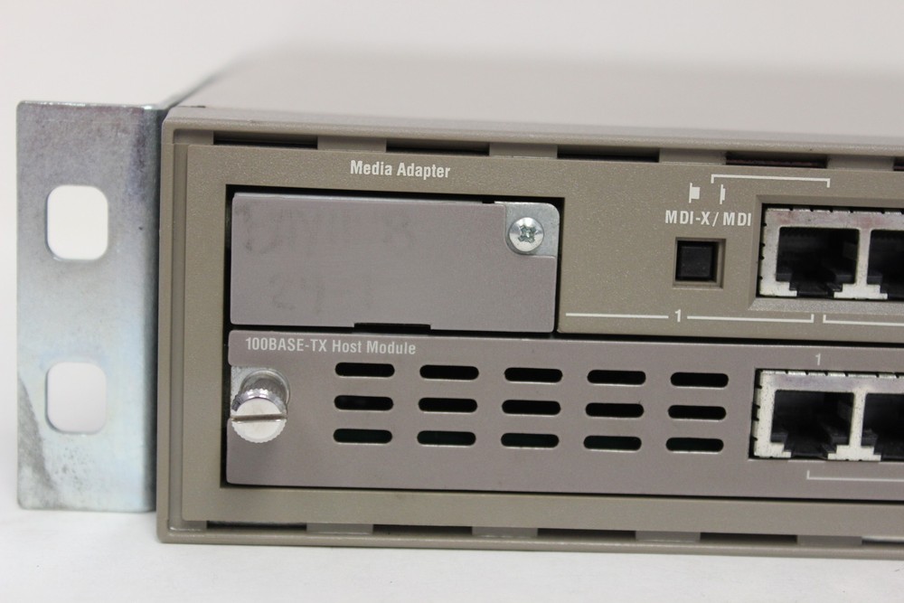 BAY NETWORKS AT2202001 BAYSTACK 100BASE-T STACKABLE 24 PORT HUB WITH WARRANTY