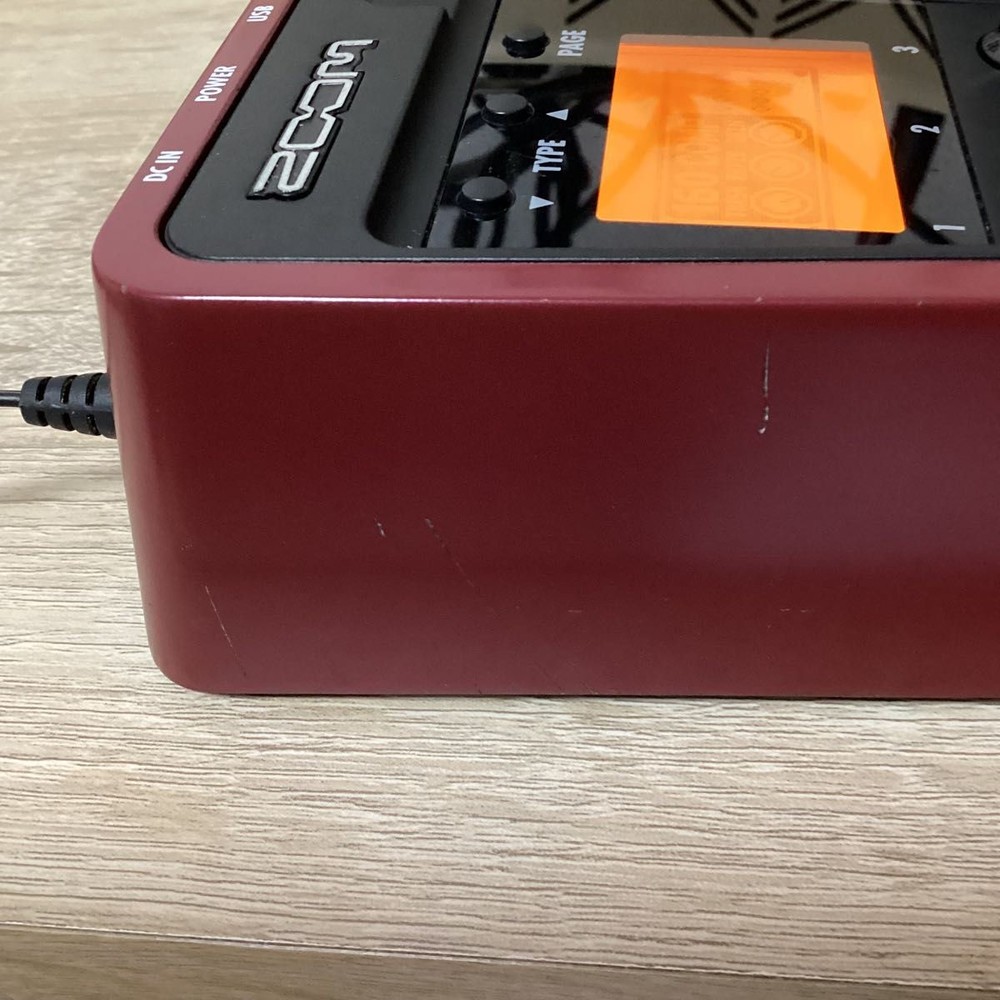 ZOOM B3 bass multi-effector