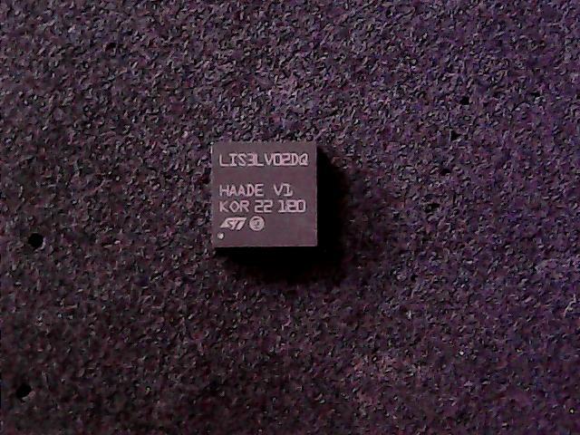 LIS3LV02DQ - ST Microelectronics - 3 Axis Accelerometer (QFPN-28)