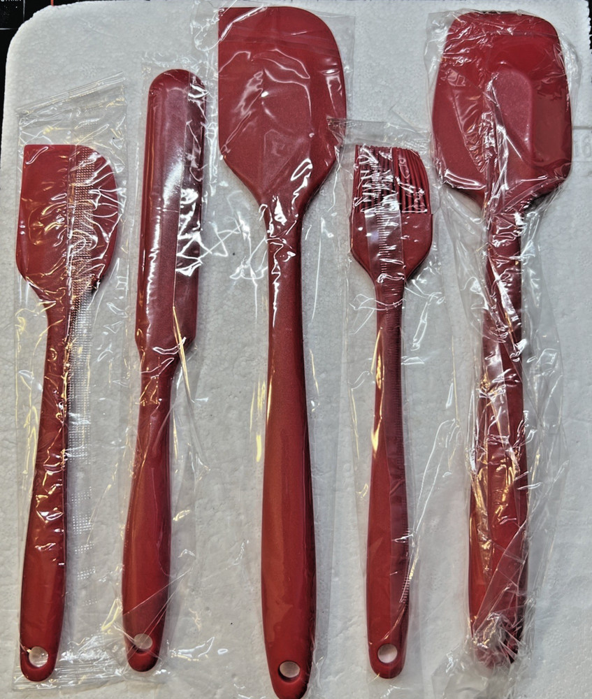 5 Piece Red Spatula Set - Heat resistant Rubber [M]