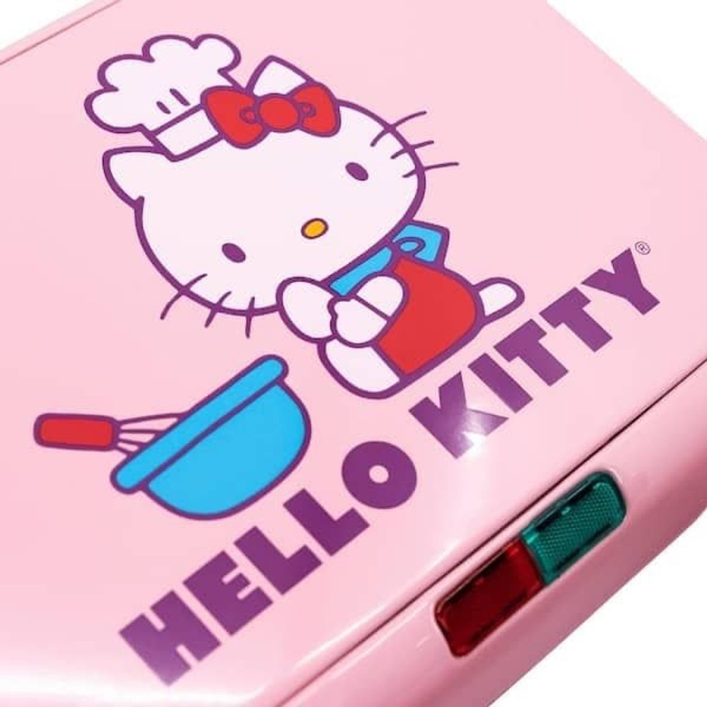 HELLO KITTY Pink Square Waffle Maker