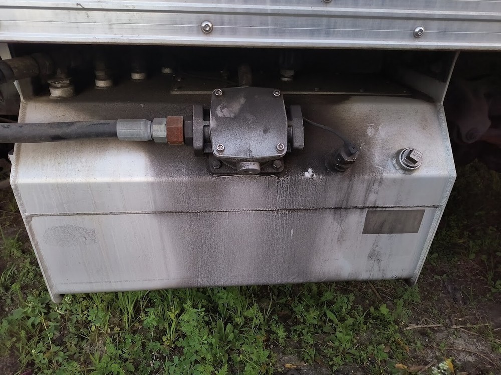 2015 FREIGHTLINER M2 106 HYDRAULIC TANK