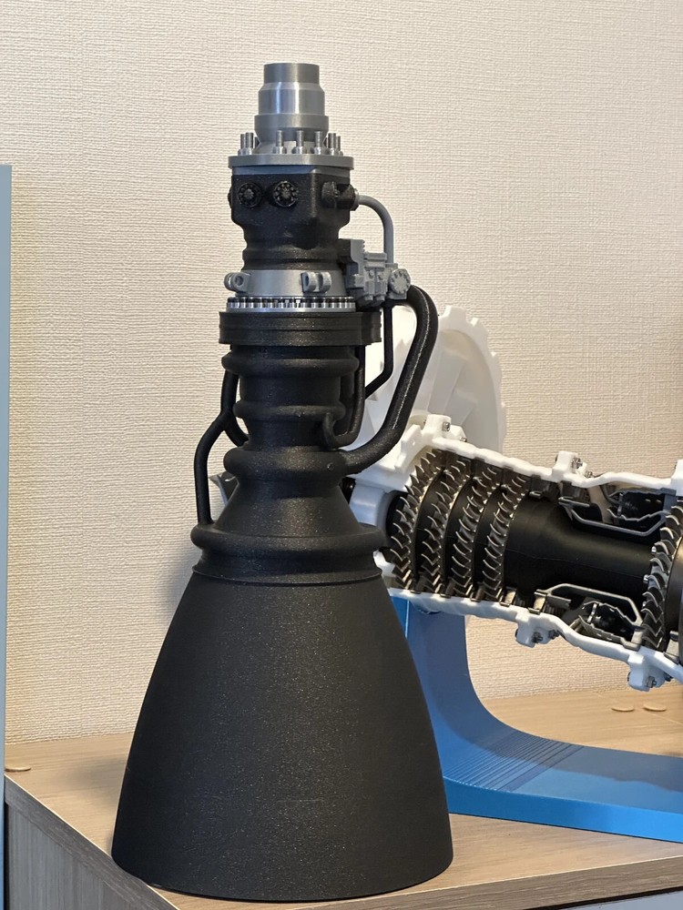 3d printed SpaceX Raptor 3 Rocket Engine Starship 1:10
