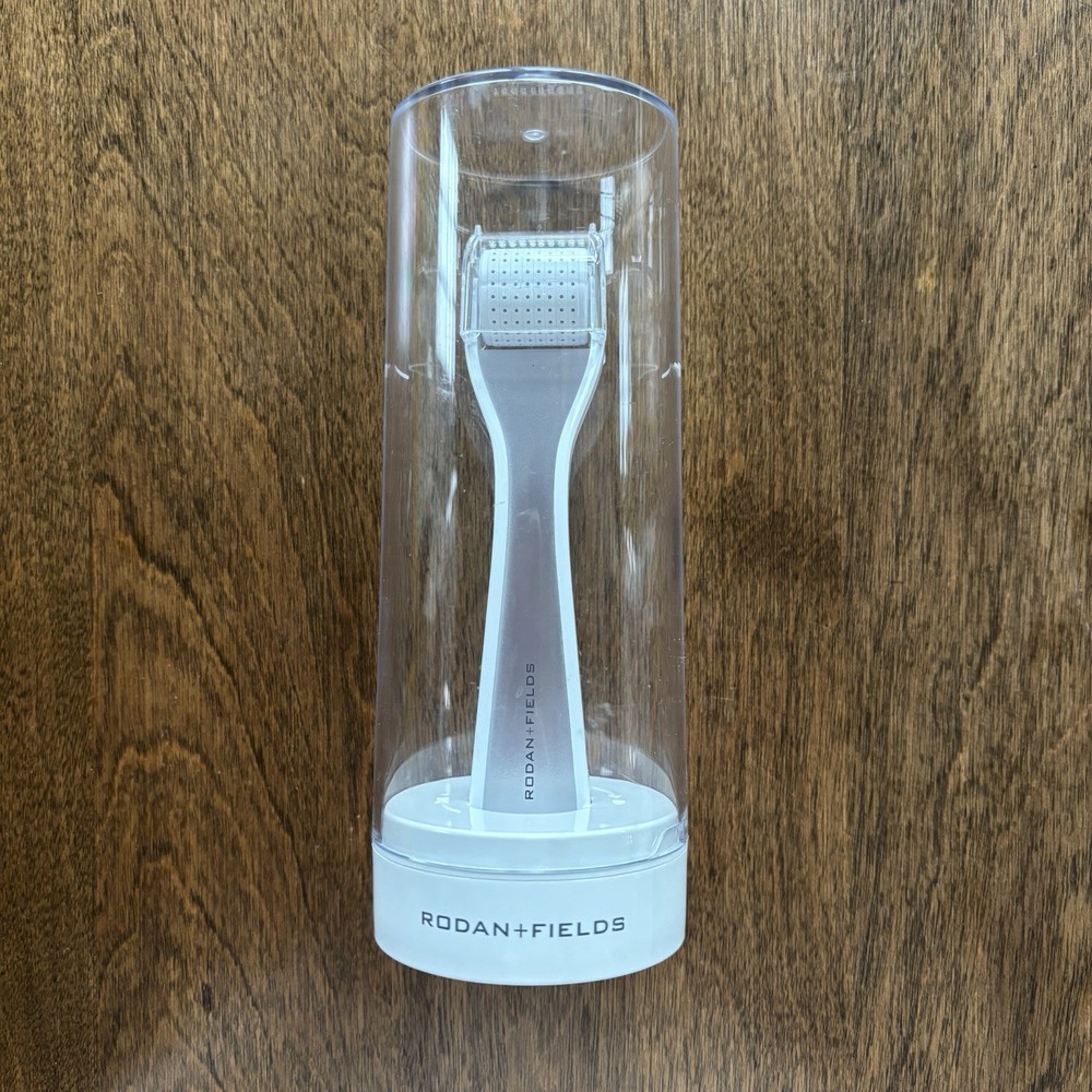 Micro-Exfoliating Derma Roller Rodan + Fields Not Sealed - NEW