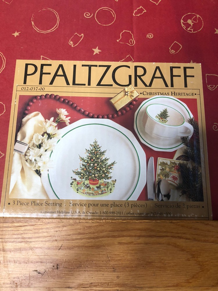 Pfaltzgraff Christmas Hertage 3PC PLACE SETTING With Box
