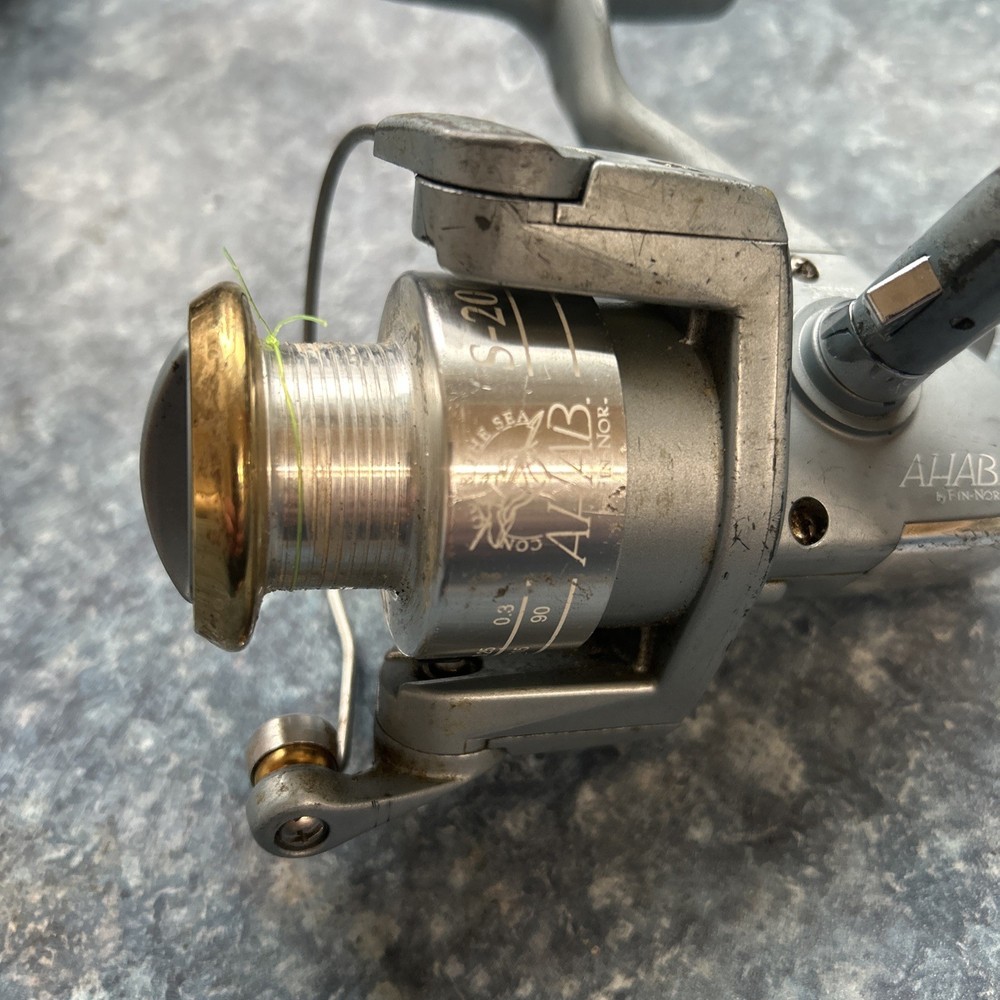 Fin Nor Ahab Lite S-200 Spinning Reel