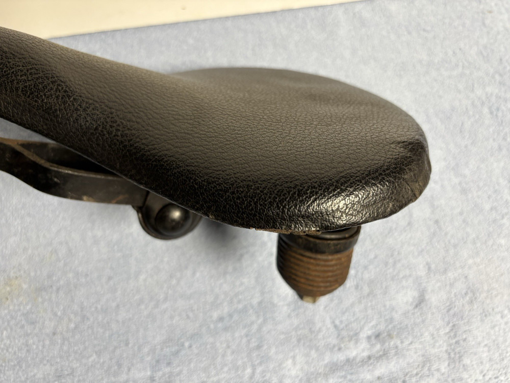 PREWAR MESINGER MEN'S SLIDER BICYCLE SADDLE