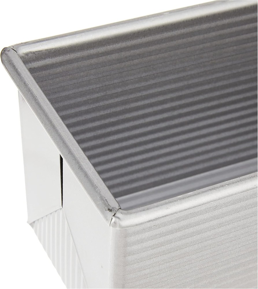 Bakeware Pullman Loaf Pan With Cover, 9 x 4 inch, Nonstick & Quick Release Co...