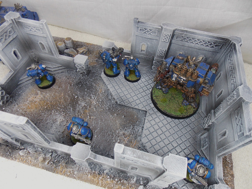 WARGAMING TERRAIN PAINTED BUILDING