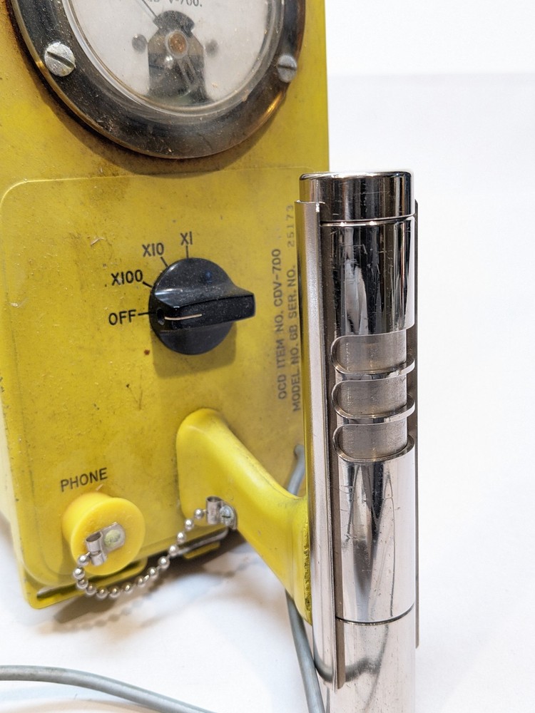 Victoreen CDV-700 Geiger Counter
