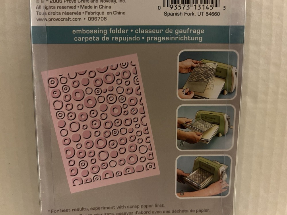 Provo Craft Cuttlebug Spots & Dots (1 embossing Folder) + Argyle (1 Folder)