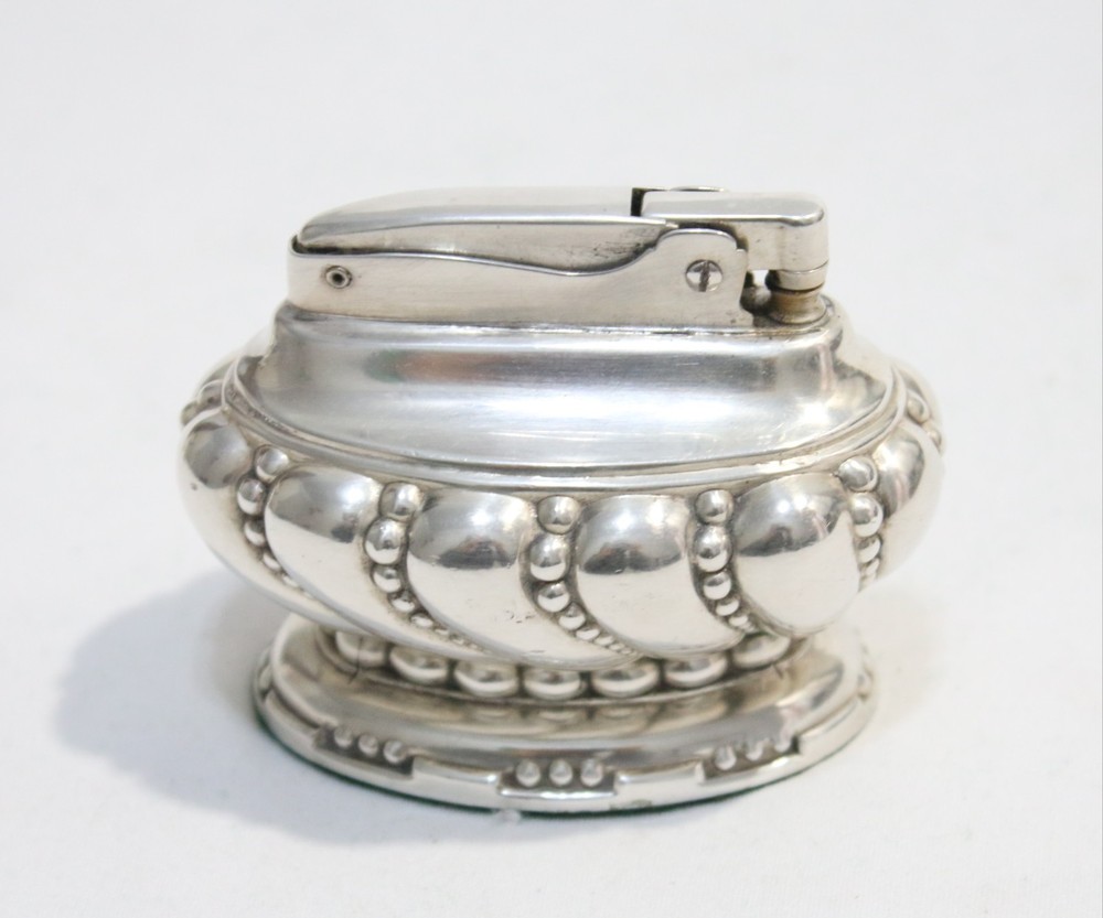Vintage Silver Plate Ronson "CROWN " Table Lighter Set in Working Condition