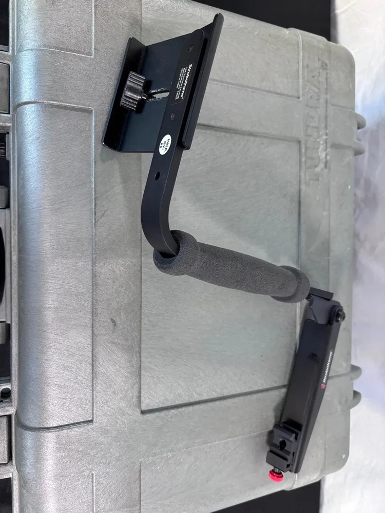 Stroboframe Quickflip Metal Flash Bracket-Untested