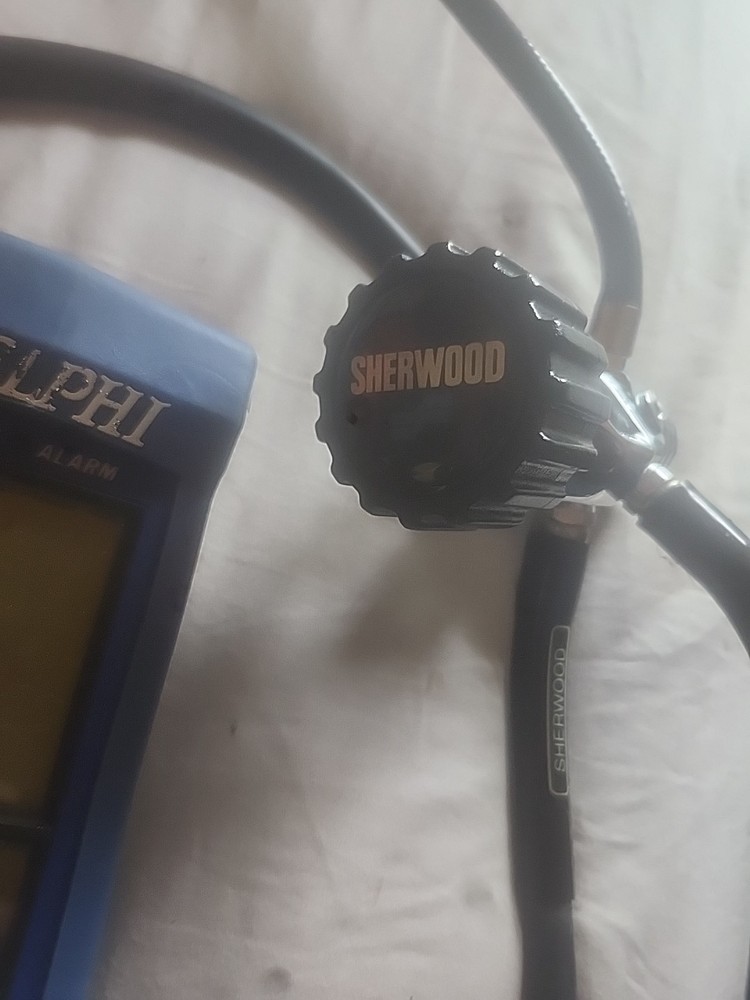 SeaQuest ADV Large Scuba Dive Jacket And Delphi Dive Computer Sherwood Regulator