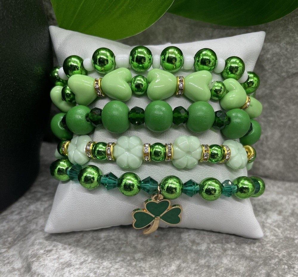 5 PC Handmade Shamrock Beaded Stackable 7” Plus Stretch Bracelet Set New B1801