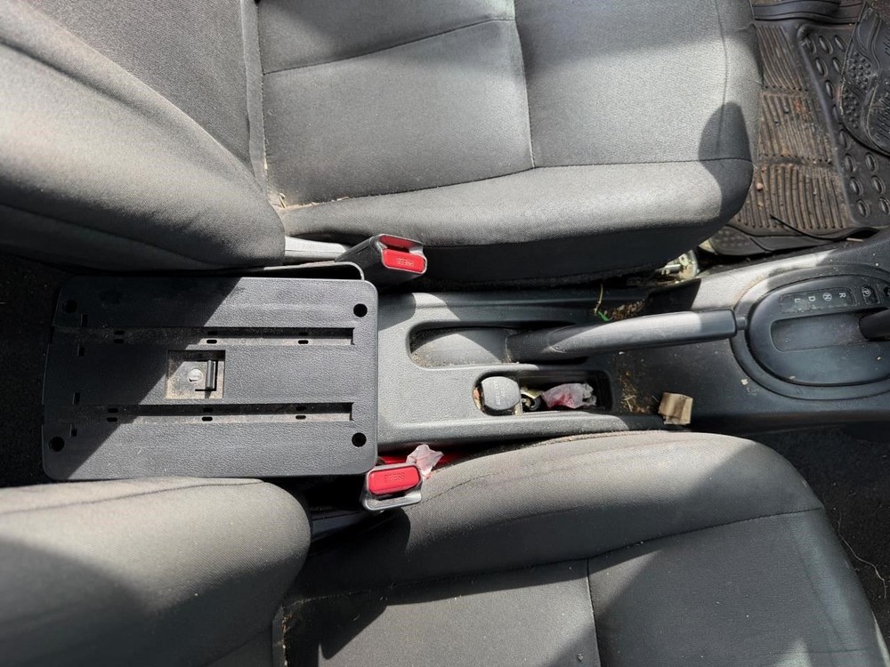 VERSA 2016 Keys/Latches/Locks 104956401