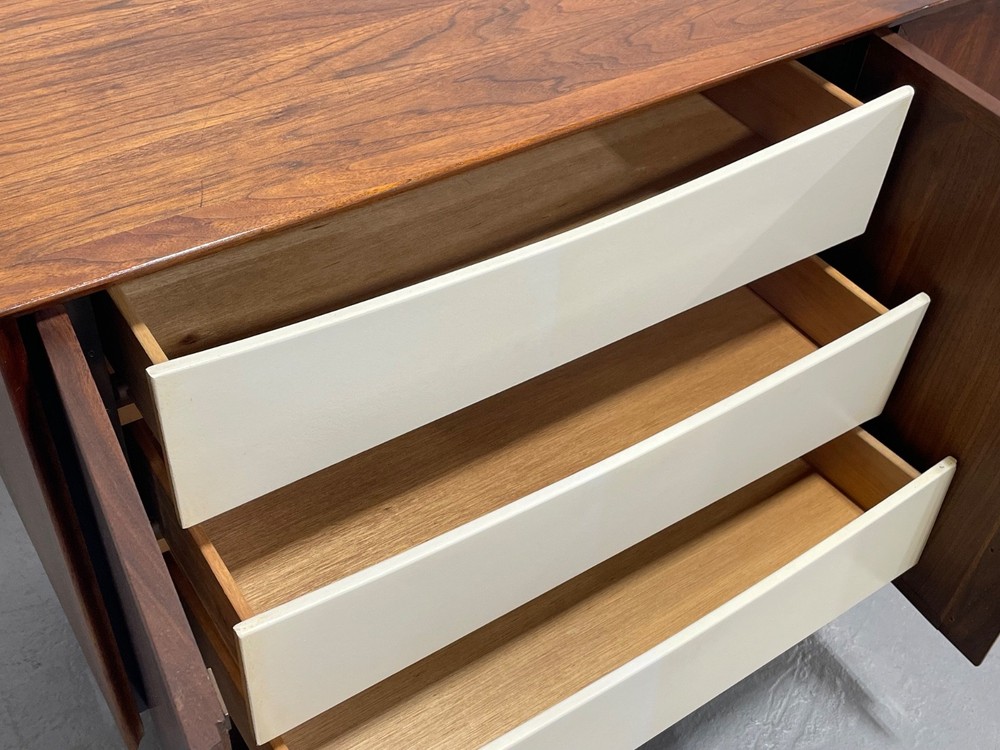 Simple + Classic WALNUT Mid Century MODERN CREDENZA / Media Stand / Sideboard