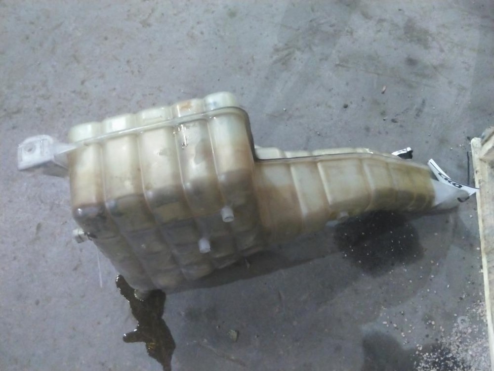 For 2006 FREIGHTLINER M2 106 RADIATOR OVERFLOW TANK , OH