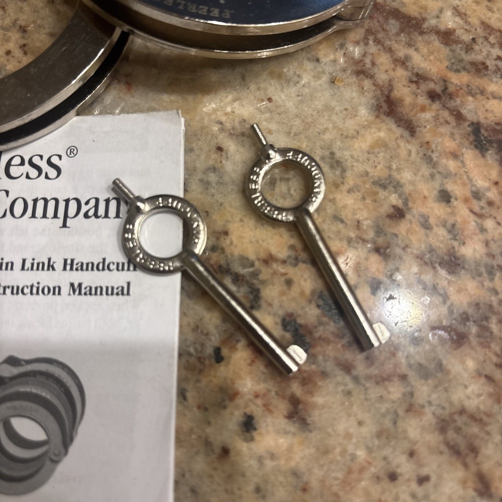 Peerless Handcuff Company Model 700 Handcuff Chain Link