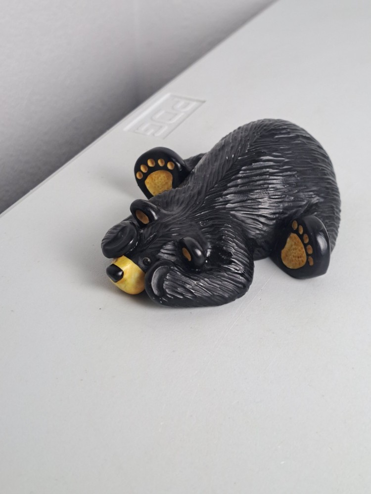 BearFoots Big Sky Carvers Jeff Fleming 'RUBY' Lying Down Resin Bear Figurine