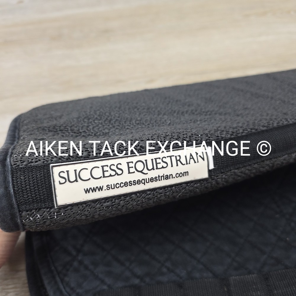 BARGAIN BUNDLE: Success Equestrian Deluxe No Slip Saddle Pads (Read Description)