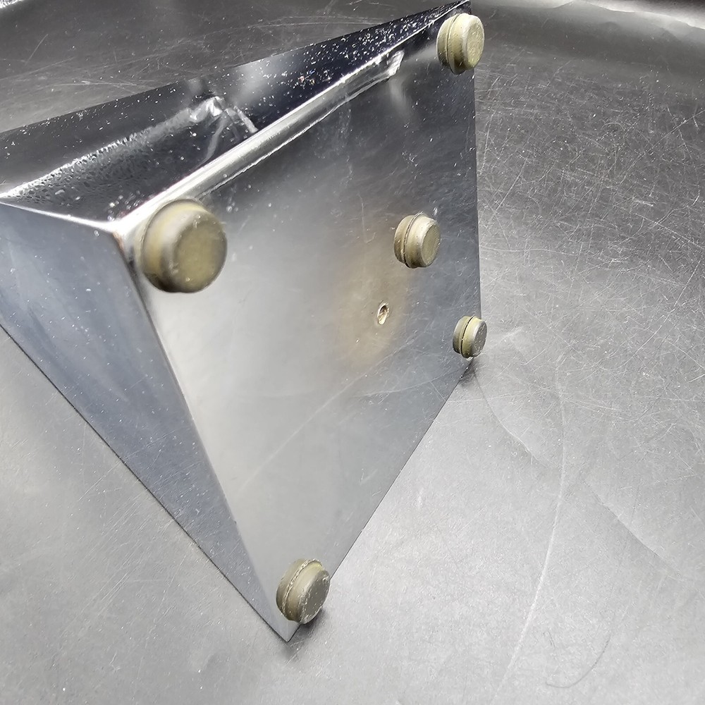 MCM Stainless Pyramid 10"