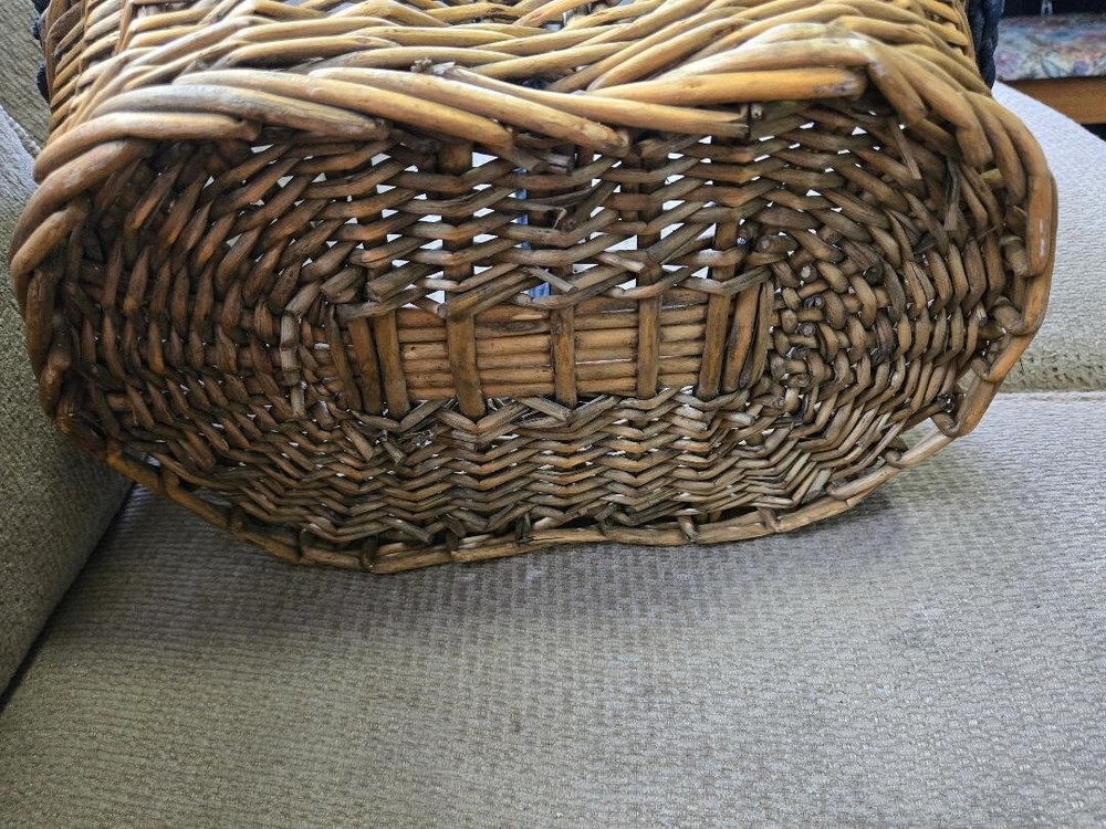 16" Oval Wicker Basket with Blue Handle