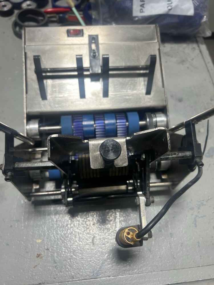 Streamfeeder Model 1 NEW BELTS