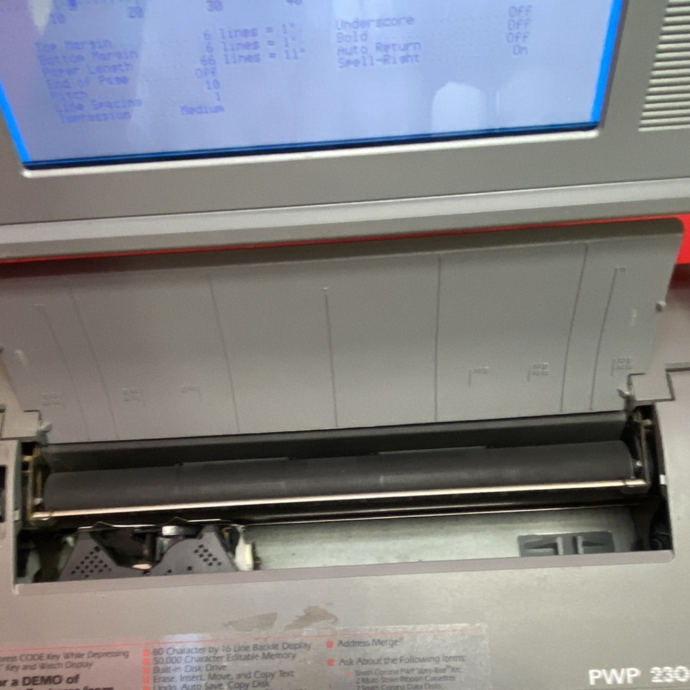 Smith Corona PWP 230 Word Processor 16-Line Backlit Display Built-in Disk Drive