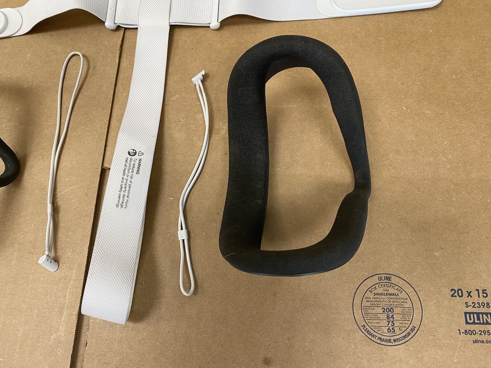 Meta OCULUS Quest 2 HEADBAND / STRAPS & EYE PIECE