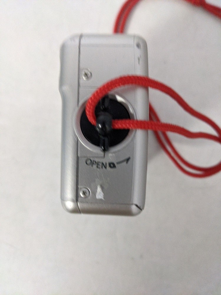 CANON CAMERA ELPH LT 260 - UNTESTED