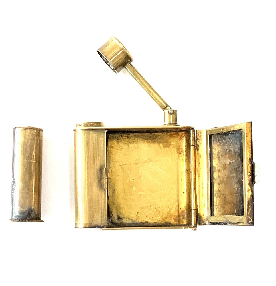 VINTAGE ALFRED DUNHILL VANITY GOLD TONE COMPACT