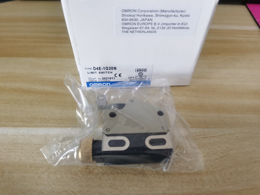 1PCS Omron D4E-1G20N D4E1G20N Limit Switch -New