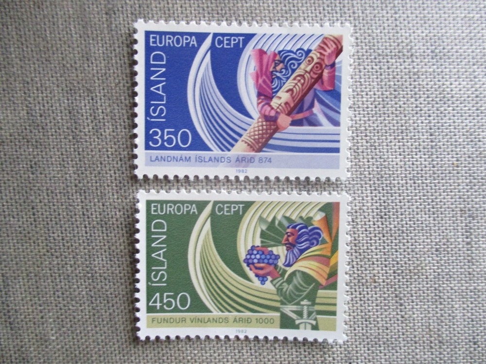Iceland, Scott# 554-555, MNH