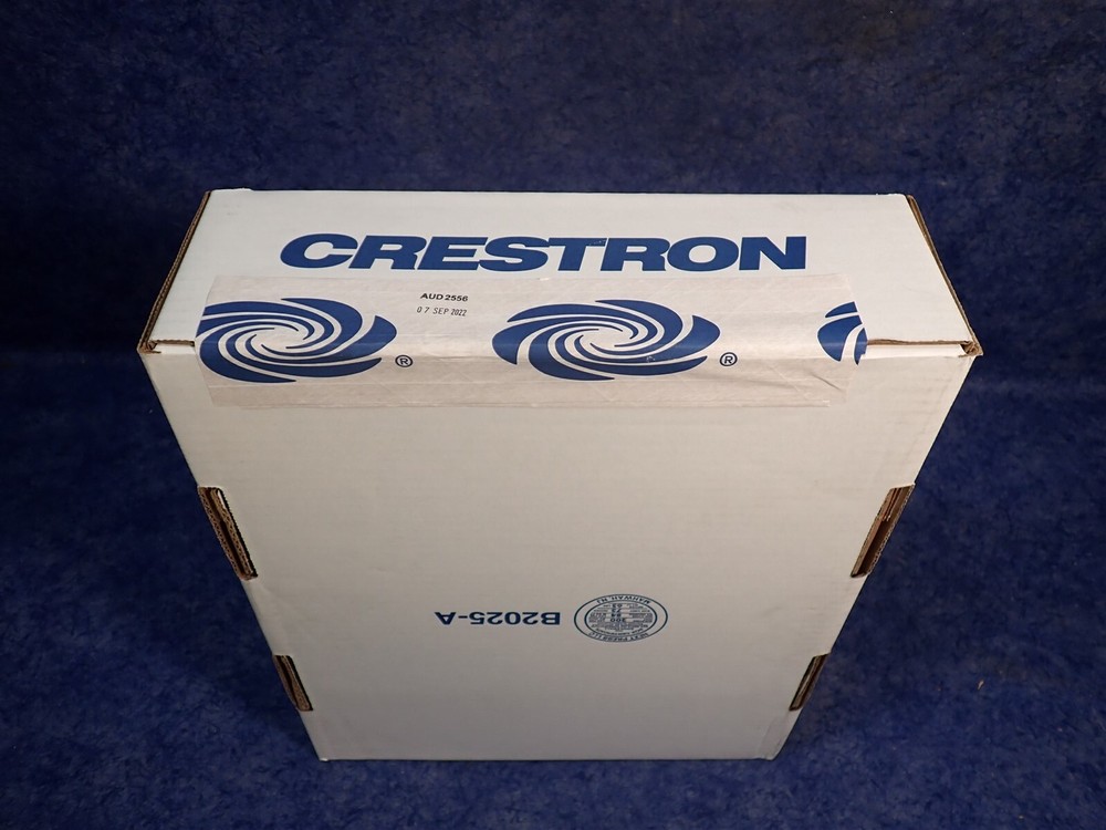 NEW Crestron M201852001 UC-PR UC Presentation Transmitter (C9)