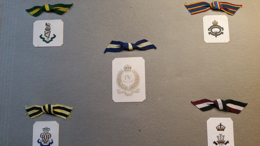 Dragoon Guards Ribbons and motifs