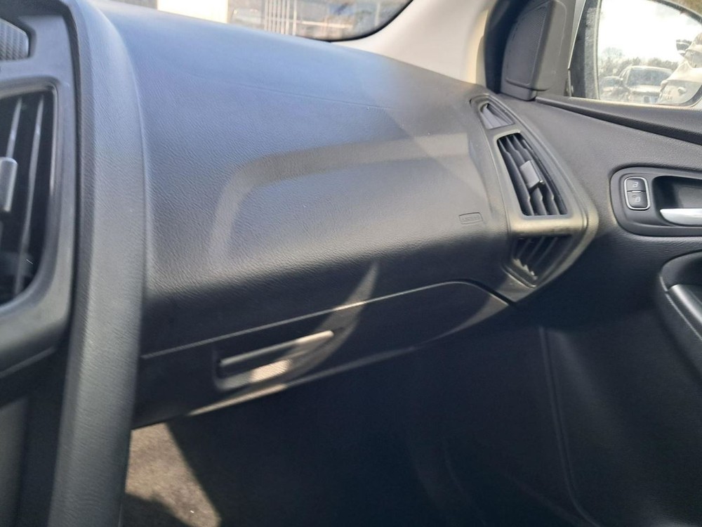 FOCUS 2018 Glove Box 4892054