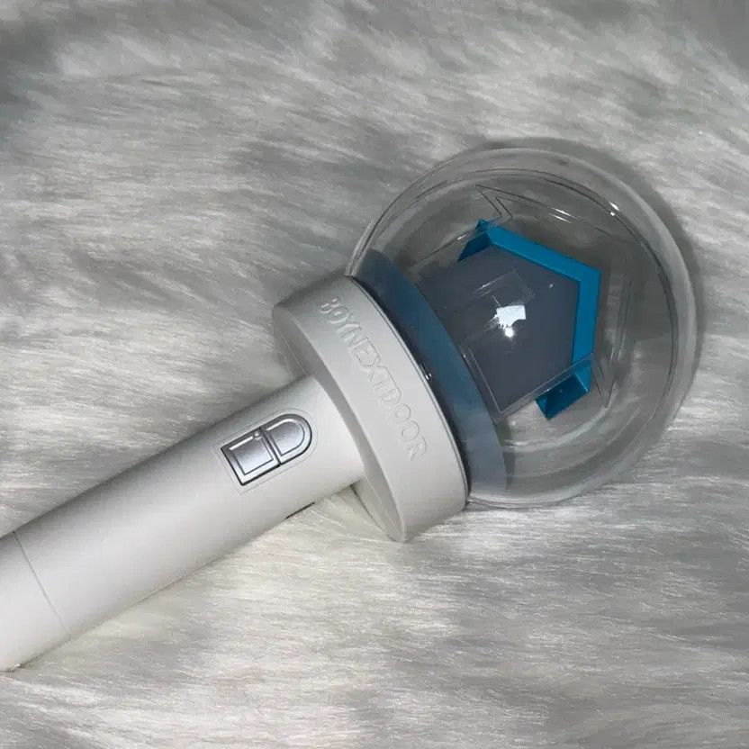Wonderstick Support Stand Version, Used, Minor Scratches, No Exchange/Refund
