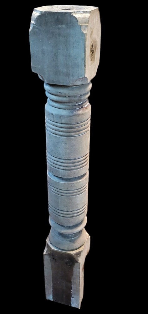 Solid Turned Newel Post GAM0252