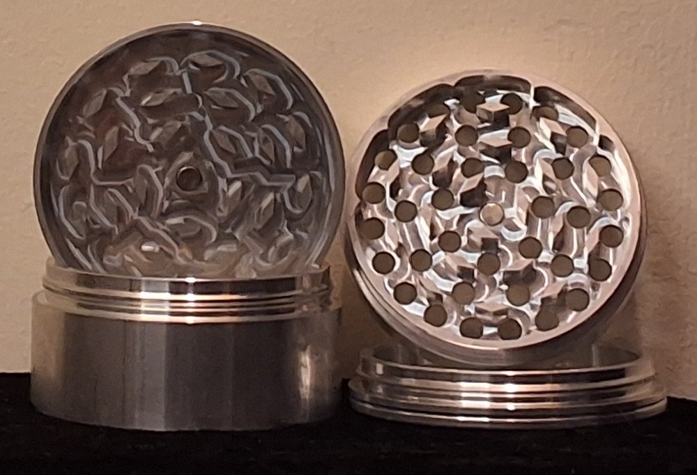 3" Piranha 4pc herb Grinder(Silver)