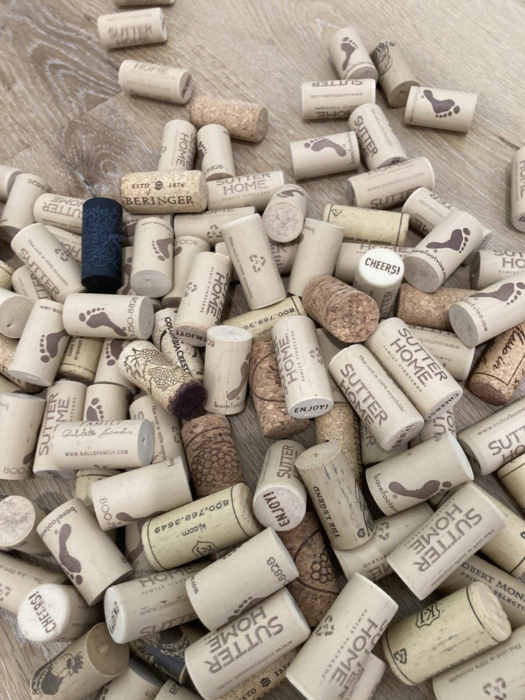 wine corks used Over 100 in quantity