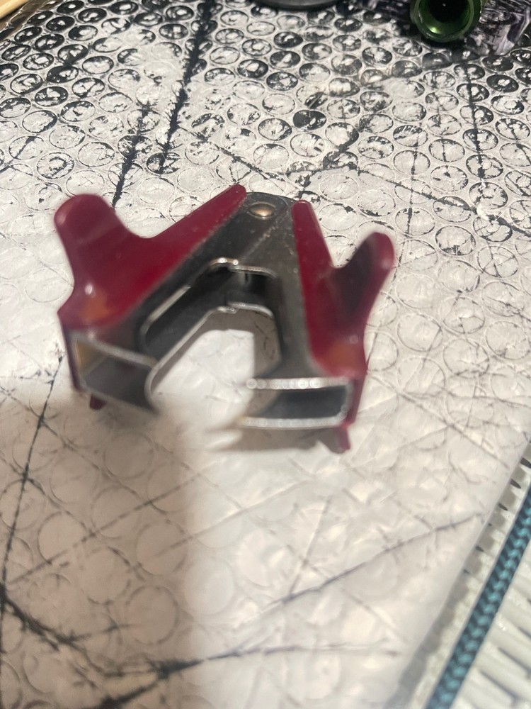 Staple Remover Plastic (M5,5C,K14)