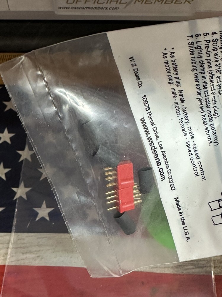 deans connectors 1242 Micro Plug: 4R Red Connector Plug