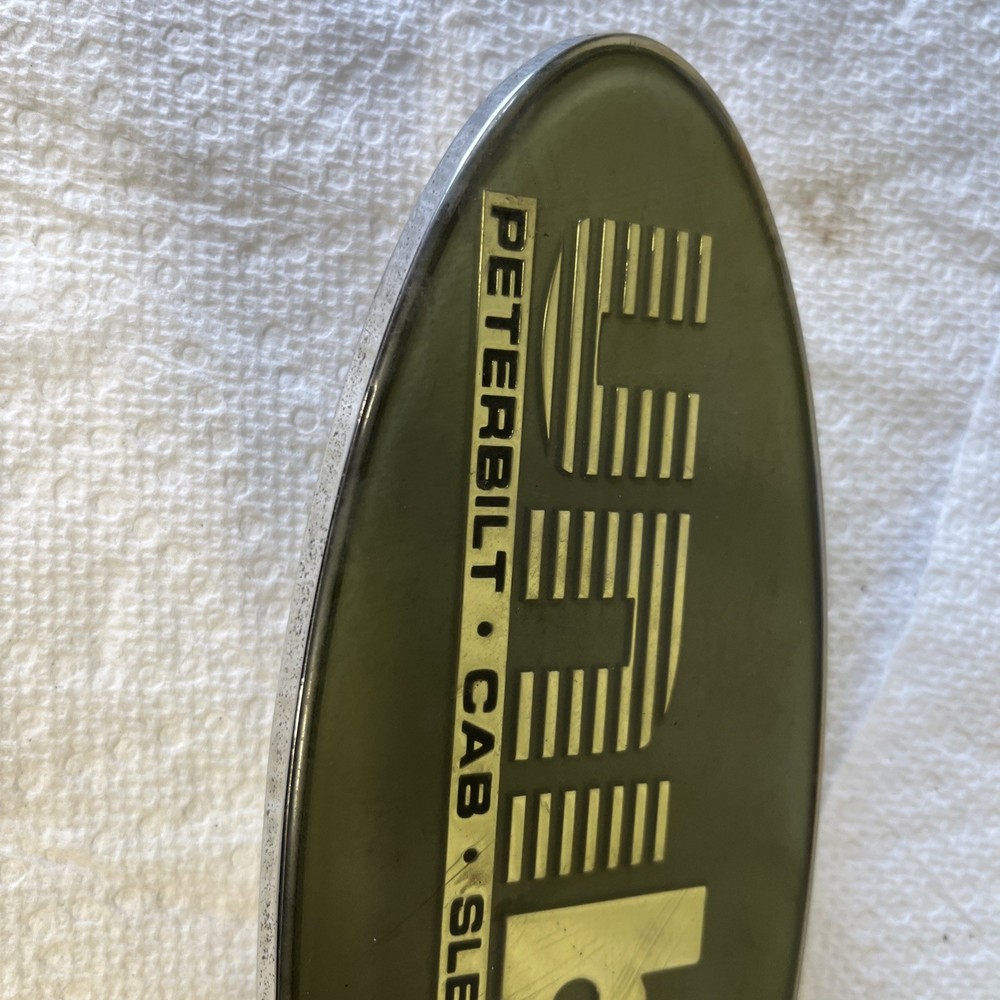 Unibilt Peterbilt Cab Sleeper System Emblem Metal Used E4
